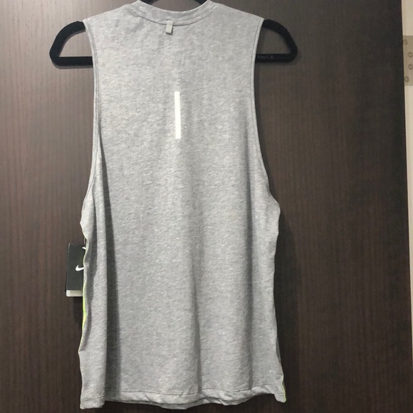 Nike Dri-Fit Muscle Tee - Picture 2 of 4